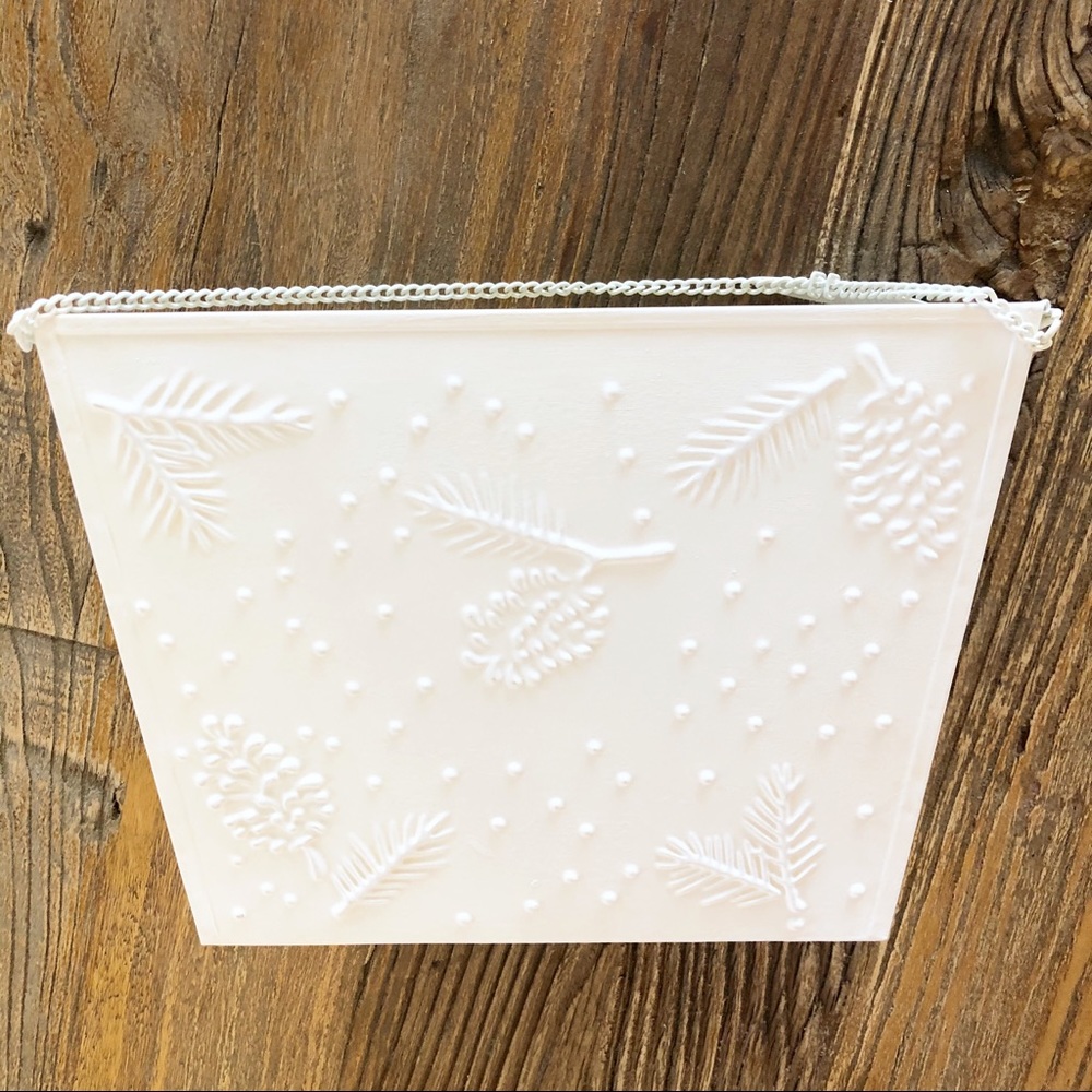 Farmhouse White Wall Bucket Planter Home Decor - Picture 10 of 10